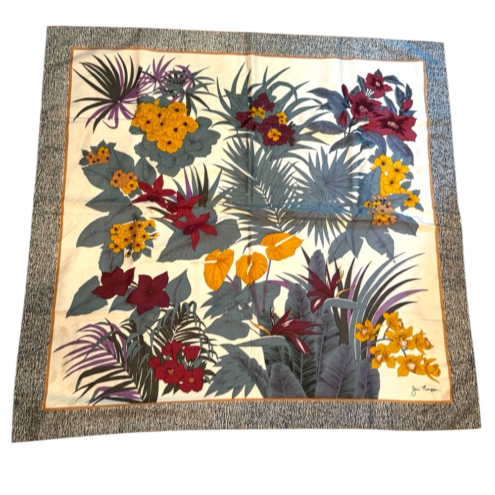 Stunnimg JIM THOMPSON Floral Silk Scarf with Multicolor Design - Picture 2 of 9
